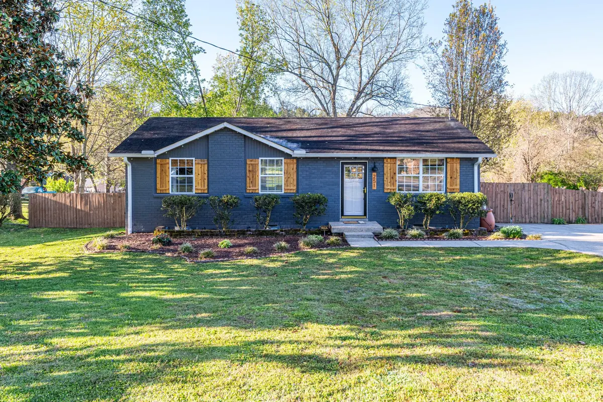 251 Garcia Dr, Pegram, TN 37143