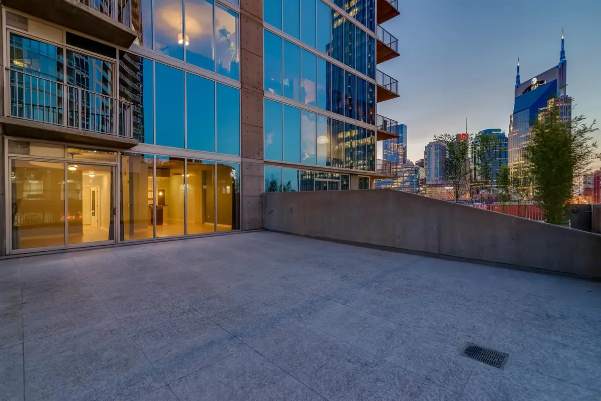 301 Demonbreun St #706, Nashville, TN 37201