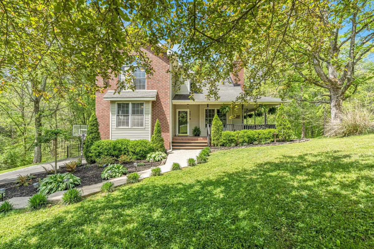 414 Maplewood Dr, Greenbrier, TN 37073