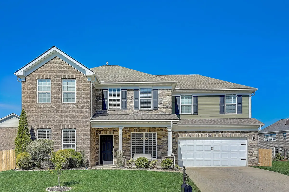 3003 Davinci Ct, Thompsons Station, TN 37179