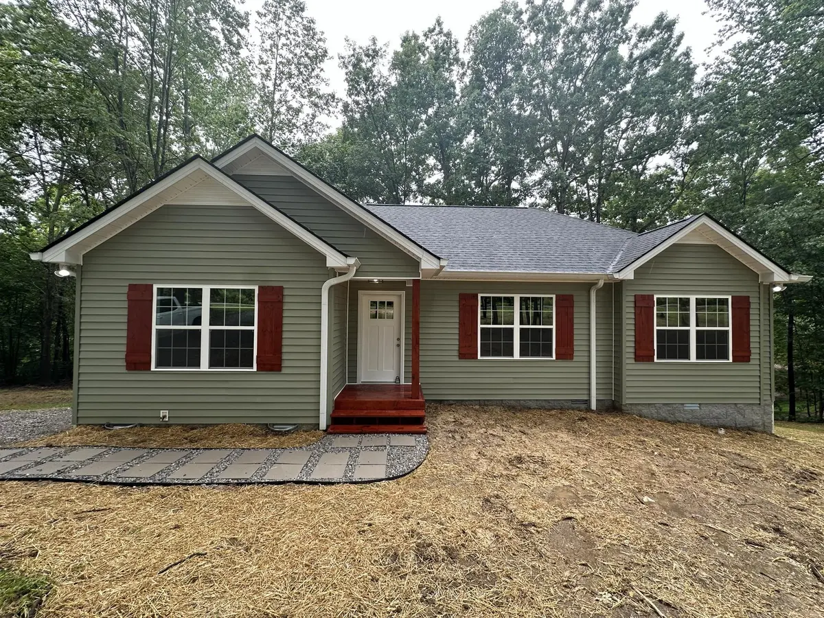 1244 Bryant Perry Rd, Bethpage, TN 37022