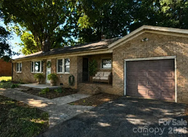 3649 Taylorsville HWY, Statesville, NC 28625