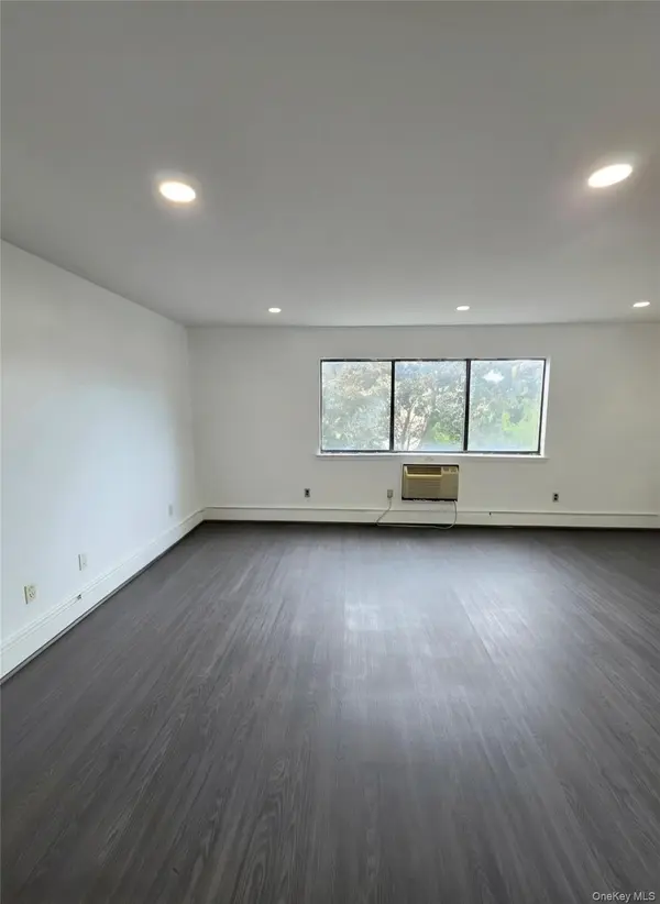 153-14 83rd ST #5D-U, Howard Beach, NY 11414