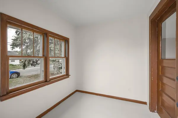 756 Mcknight RD N, Maplewood, MN 55119