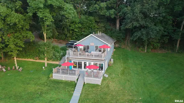 8064 OAK RUN DR, Dahinda, IL 61428