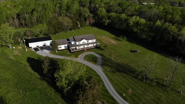 2149 Williams Rd, Lafayette, TN 37083