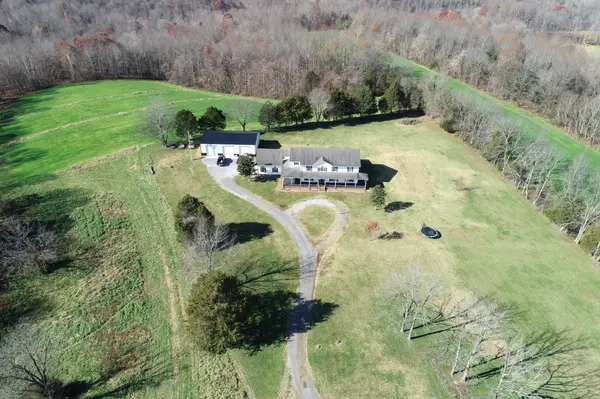 2149 Williams Rd, Lafayette, TN 37083