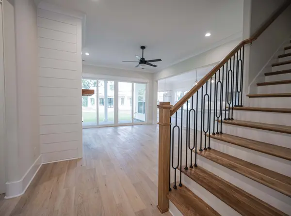 402 Minerva Dr, Murfreesboro, TN 37130
