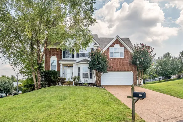 2801 Aston Woods Ct, Thompsons Station, TN 37179