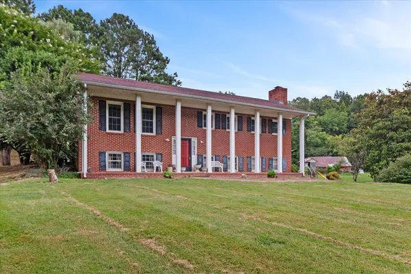 1070 Parrish Hollow Rd, Lynnville, TN 38472