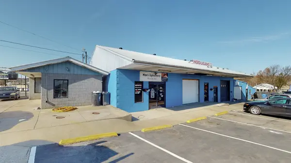 915 Providence Blvd, Clarksville, TN 37042