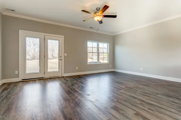 100 Creek Wood Road, Manchester, TN 37355