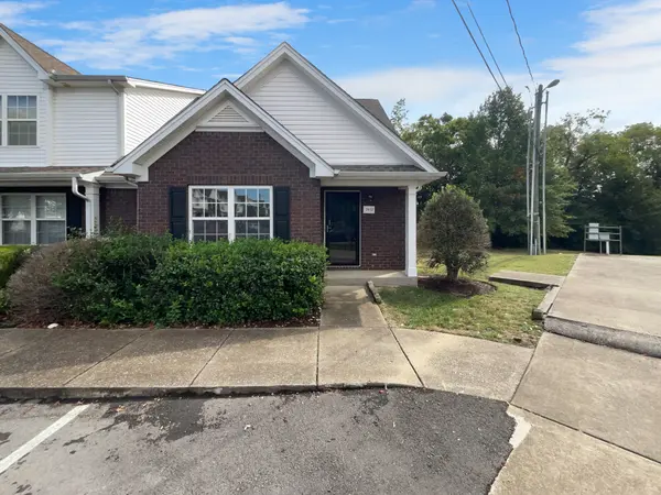 3052 George Buchanan Dr, La Vergne, TN 37086