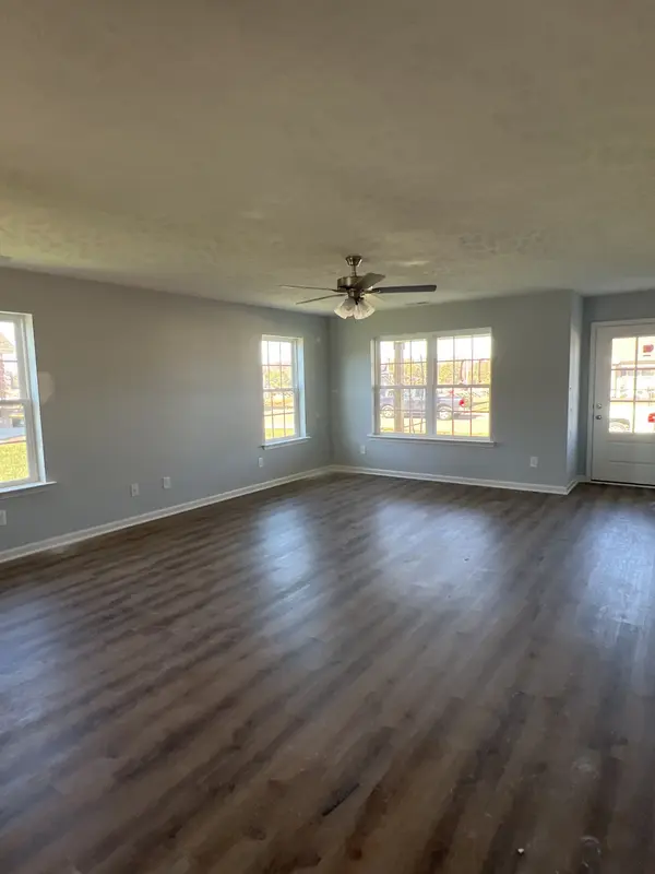 2711 Mesa Dr, Christiana, TN 37037