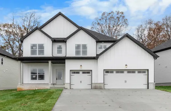 958 Alton Dr, Clarksville, TN 37043