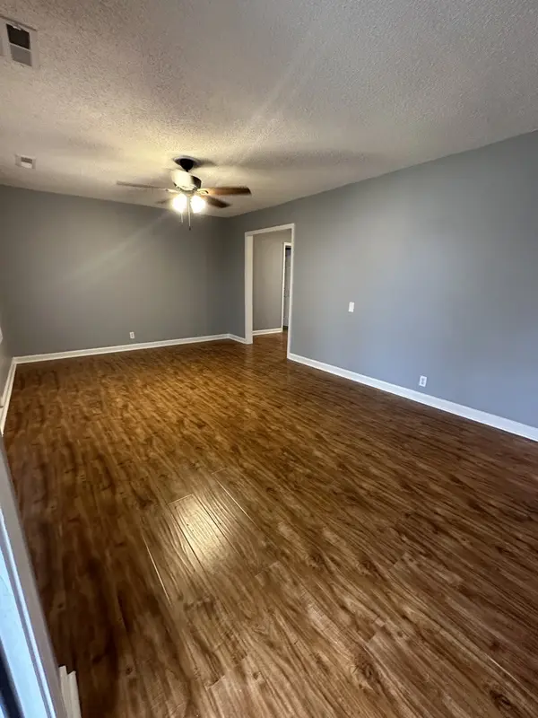 586 Dover Rd, Clarksville, TN 37042