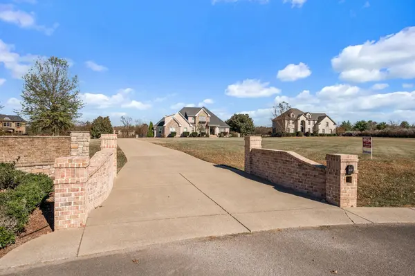 132 Blue Ribbon Trl, Christiana, TN 37037