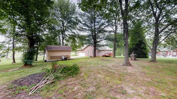 206 Sterling Ct, Greenbrier, TN 37073