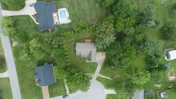 206 Sterling Ct, Greenbrier, TN 37073