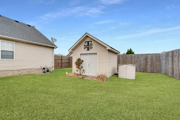 568 Indian Springs Cir, Manchester, TN 37355