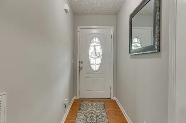 568 Indian Springs Cir, Manchester, TN 37355