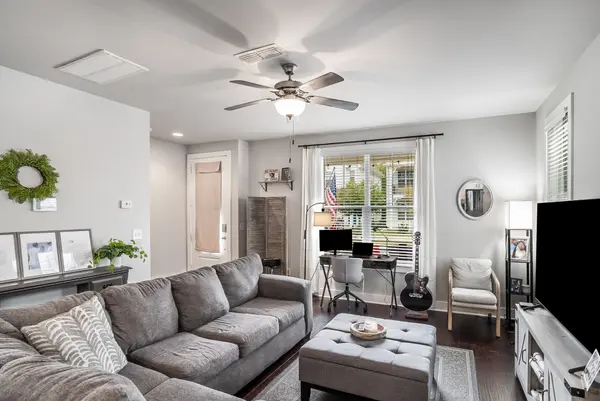 727 Cottage Park Drive, Nashville, TN 37207