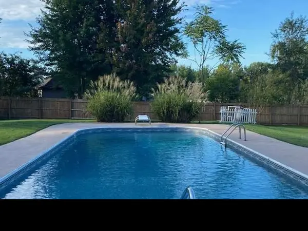 404 Cedar Brook Dr, White House, TN 37188