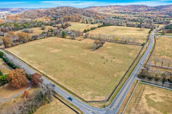 1100 Sneed Rd #W, Franklin, TN 37069