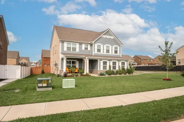 103 Meyrick Dr, Gallatin, TN 37066