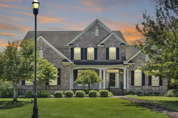 2401 Deerbourne Dr, Brentwood, TN 37027