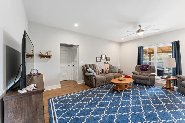 523 Brookside Dr, Mount Pleasant, TN 38474