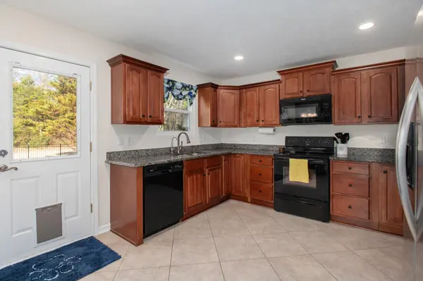 5424 Middlebury Dr, Murfreesboro, TN 37128