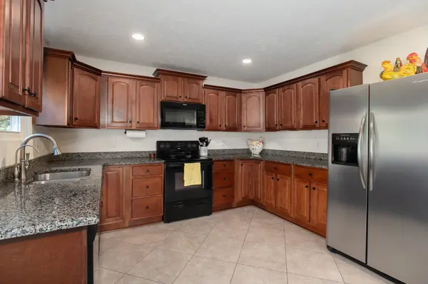 5424 Middlebury Dr, Murfreesboro, TN 37128
