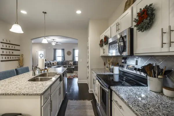 407 Longstone Rd, Gallatin, TN 37066