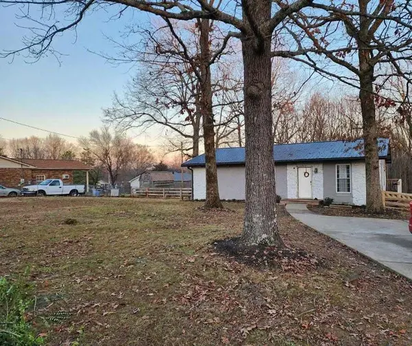 130 Robin Hood Rd, Dickson, TN 37055