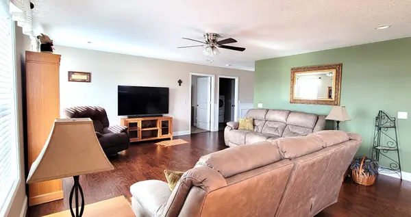 1405 Bay View Dr #SE, Cookeville, TN 38506