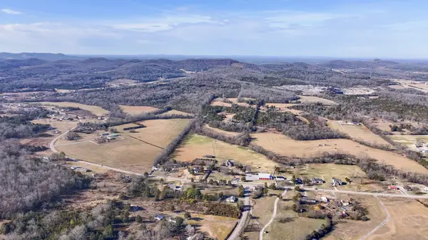 1690 Bradyville Rd, Readyville, TN 37149
