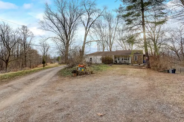8401 Old Charlotte Pike, Pegram, TN 37143