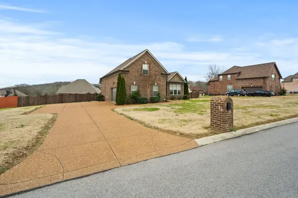 48 Harbor Pt, Lebanon, TN 37087