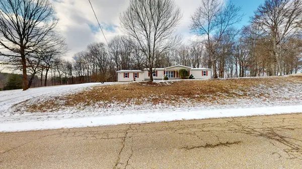 2876 Gate 3 Rd, Paris, TN 38242