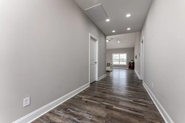 50 Hickory Dr, Manchester, TN 37355