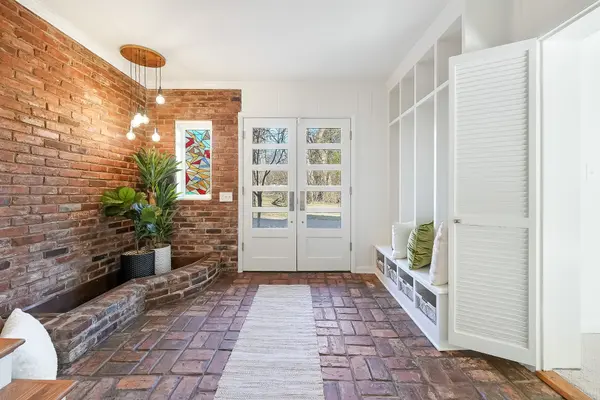 3903 Abbott Martin Rd, Nashville, TN 37215