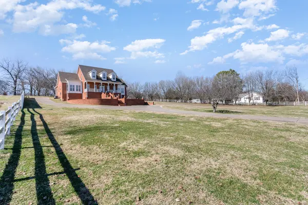 189 Old Mount Juliet Rd #NE, Mount Juliet, TN 37122