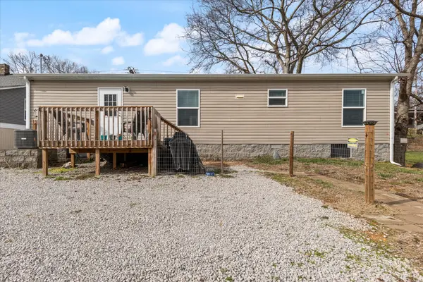 312 Carpenter St, Mount Pleasant, TN 38474