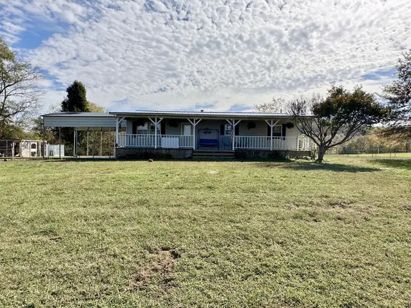 571 Maggart Rd, Elmwood, TN 38560
