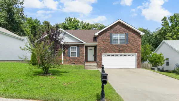 1700 Ridge Runner Ct, Clarksville, TN 37042