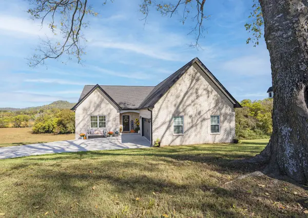 18 Fox Run Ln, Carthage, TN 37030
