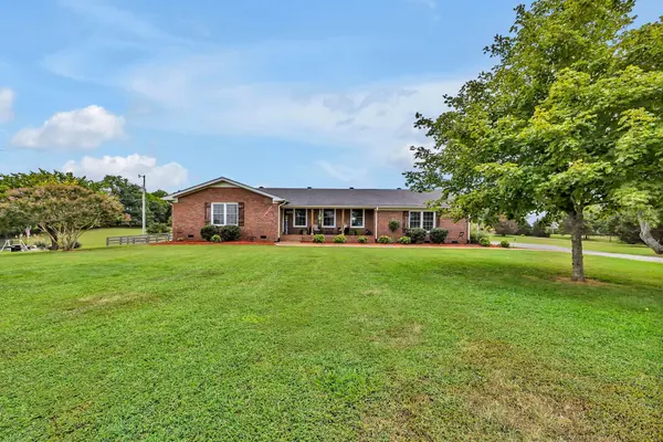 154 Greenfield Ln, Castalian Springs, TN 37031