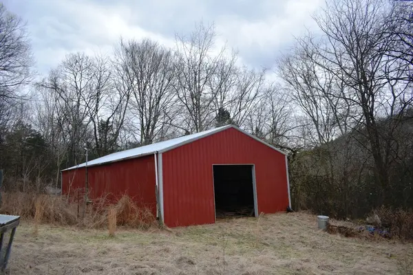 28 Orchard Ln, Chestnut Mound, TN 38552