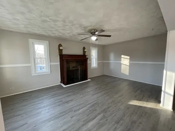 128 W Lake St, Camden, TN 38320